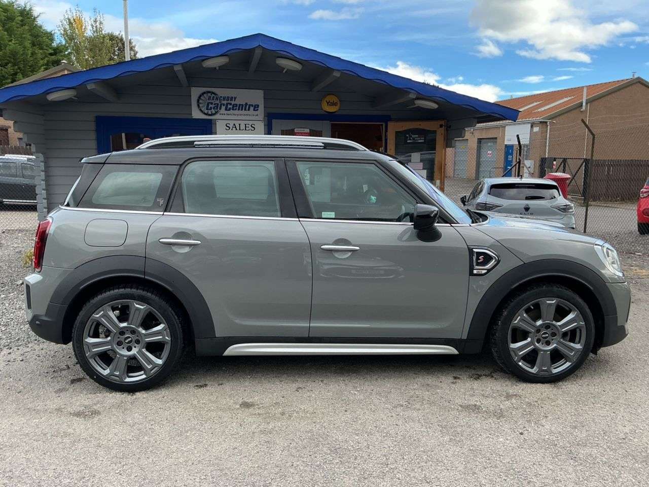 A 2021 MINI COUNTRYMAN 2.0 Cooper S Exclusive SUV 5dr Petrol Manual Euro 6 (s/s) (178 ps) Fantasti A 2021 MINI COUNTRYMAN 2.0 Cooper S Exclusive SUV 5dr Petrol Manual Euro 6 (s/s) (178 ps) Fantasti