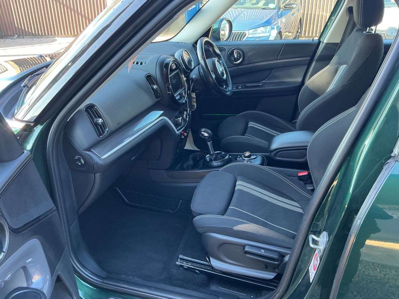 2017 MINI COUNTRYMAN 2017 MINI COUNTRYMAN