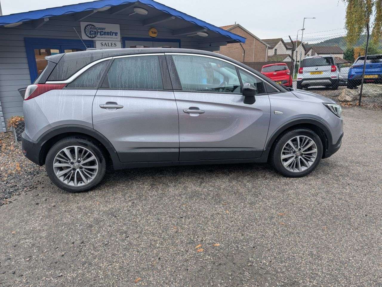 A 2020 VAUXHALL CROSSLAND X 1.2 SRi Nav SUV 5dr Petrol Manual Euro 6 (s/s) (83 ps) Great Value A 2020 VAUXHALL CROSSLAND X 1.2 SRi Nav SUV 5dr Petrol Manual Euro 6 (s/s) (83 ps) Great Value