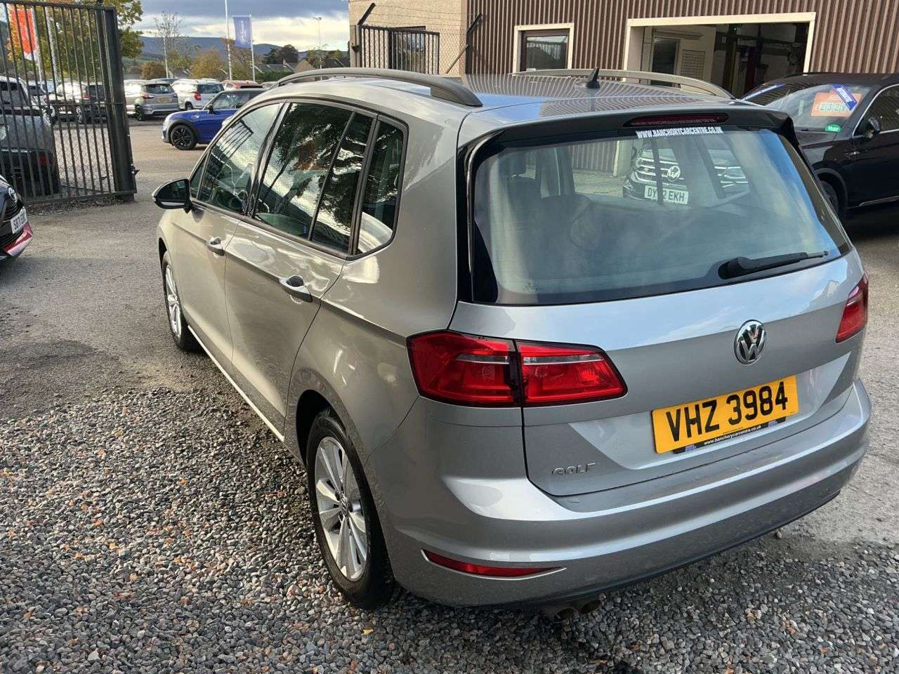 2017 VOLKSWAGEN GOLF SV 2017 VOLKSWAGEN GOLF SV