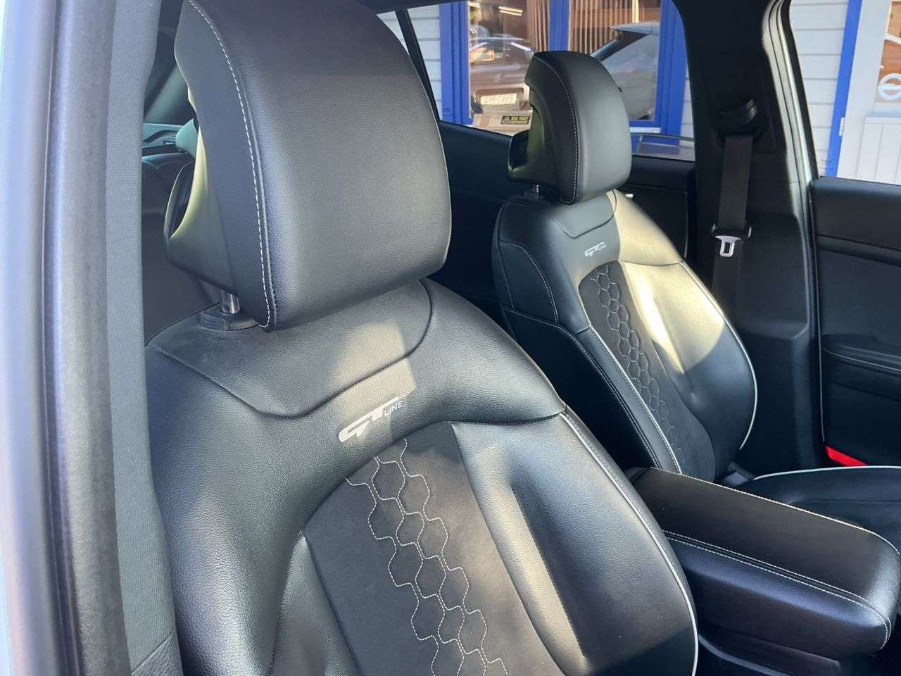 2023 KIA SPORTAGE 2023 KIA SPORTAGE