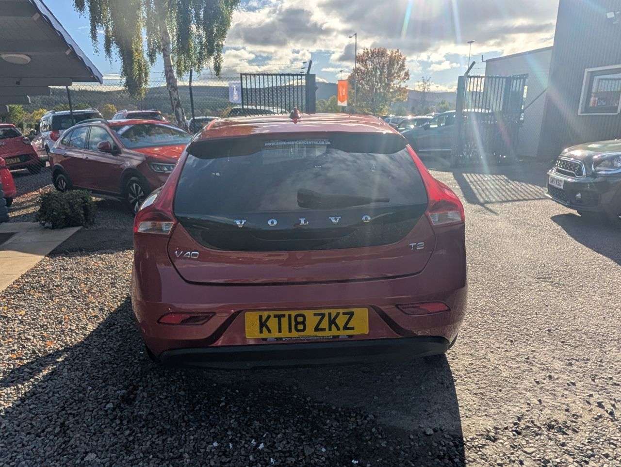 2018 VOLVO V40 2018 VOLVO V40