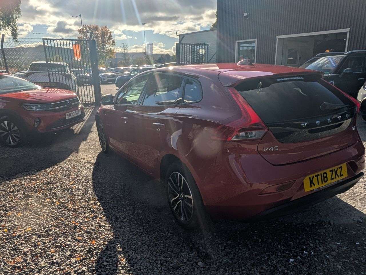 2018 VOLVO V40 2018 VOLVO V40