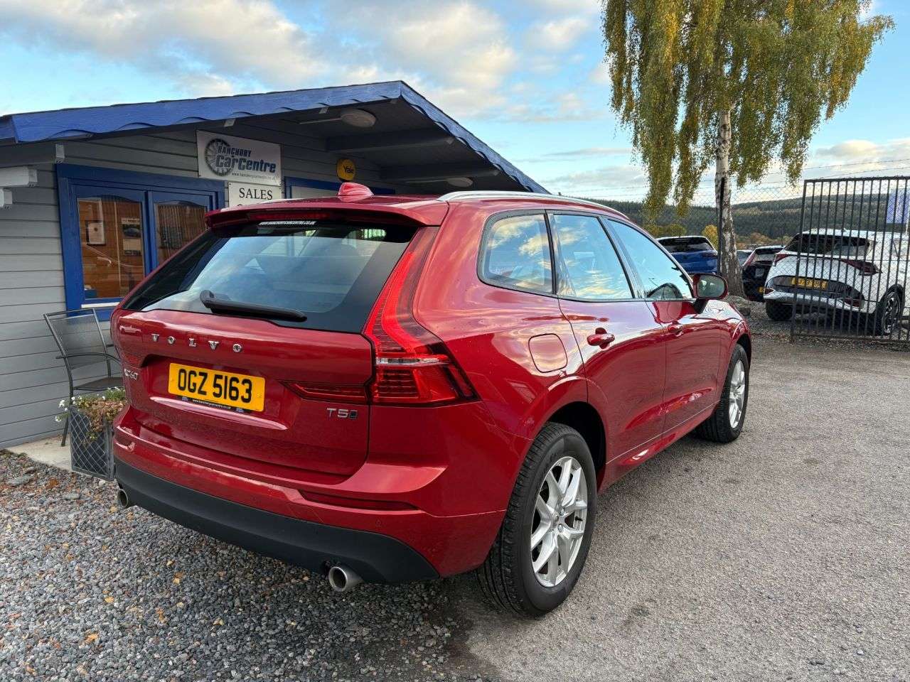 A 2019 VOLVO XC60 2.0 T5 Momentum SUV 5dr Petrol Auto AWD Euro 6 (s/s) (250 ps) AWD Automatic A 2019 VOLVO XC60 2.0 T5 Momentum SUV 5dr Petrol Auto AWD Euro 6 (s/s) (250 ps) AWD Automatic