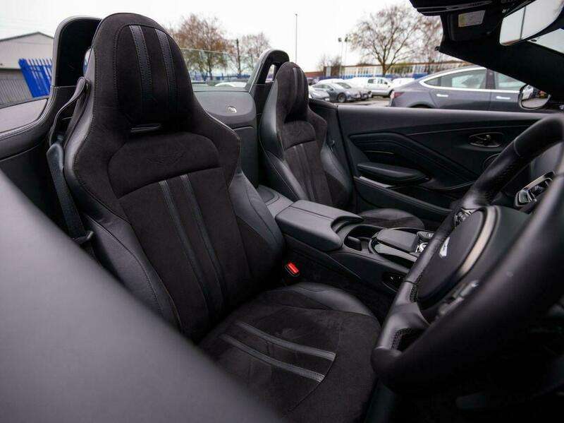 null ASTON MARTIN VANTAGE null ASTON MARTIN VANTAGE