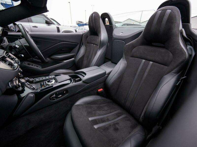 null ASTON MARTIN VANTAGE null ASTON MARTIN VANTAGE