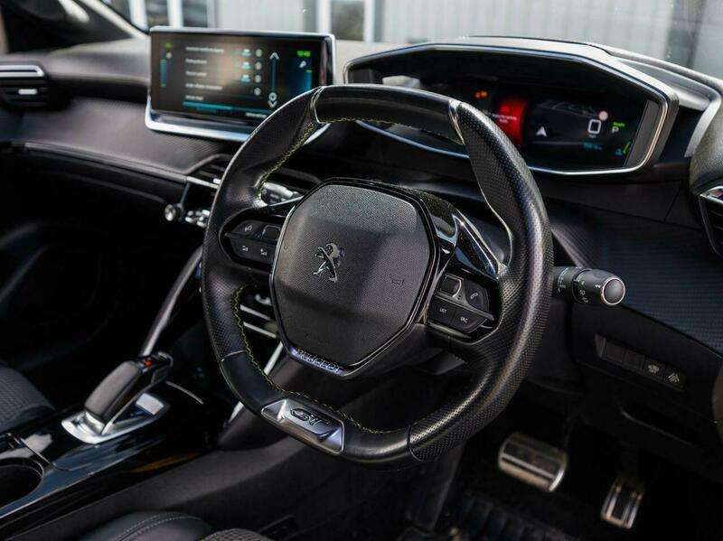 2021 PEUGEOT 208 2021 PEUGEOT 208