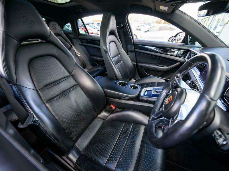 2018 PORSCHE PANAMERA 2018 PORSCHE PANAMERA