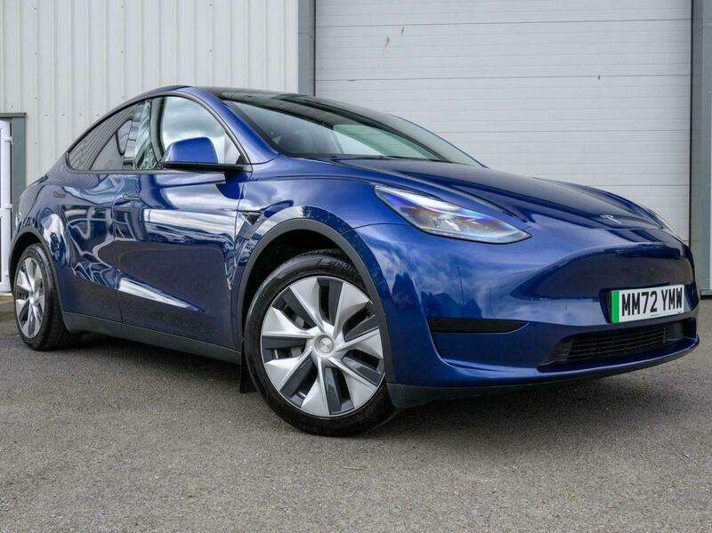 A 2022 TESLA MODEL Y SUV 5dr Electric Auto RWD (346 ps) A 2022 TESLA MODEL Y SUV 5dr Electric Auto RWD (346 ps)