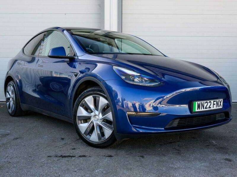 A 2022 TESLA MODEL Y (Dual Motor) Long Range SUV 5dr Electric Auto 4WDE (384 bhp) A 2022 TESLA MODEL Y (Dual Motor) Long Range SUV 5dr Electric Auto 4WDE (384 bhp)