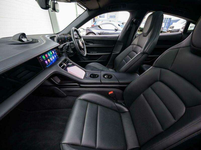 2022 PORSCHE TAYCAN 2022 PORSCHE TAYCAN