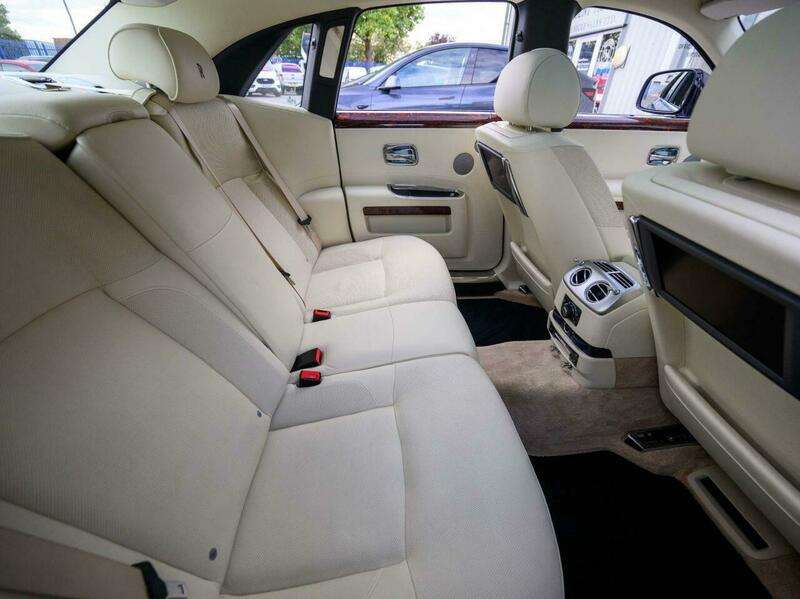 2012 ROLLS-ROYCE GHOST 2012 ROLLS-ROYCE GHOST