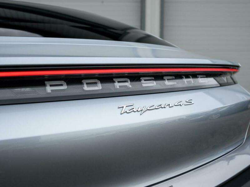 2022 PORSCHE TAYCAN 2022 PORSCHE TAYCAN