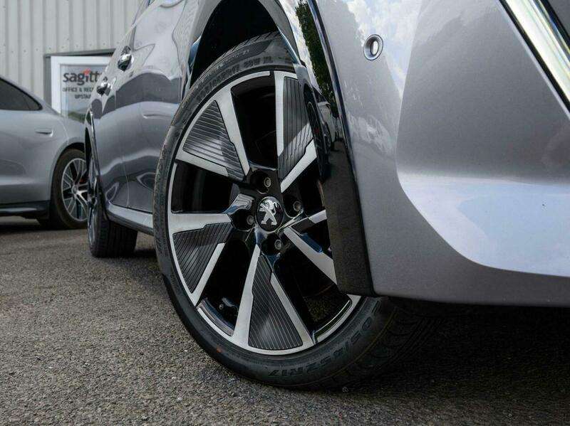 2021 PEUGEOT 208 2021 PEUGEOT 208