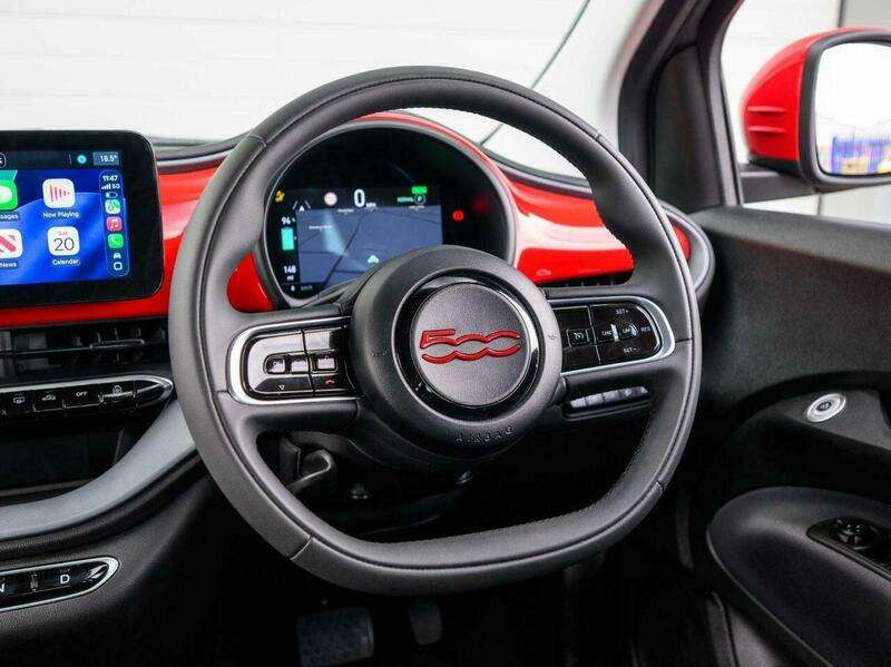 2022 FIAT 500 2022 FIAT 500