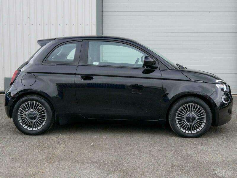 2022 FIAT 500 2022 FIAT 500