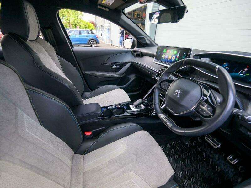 2021 PEUGEOT 208 2021 PEUGEOT 208