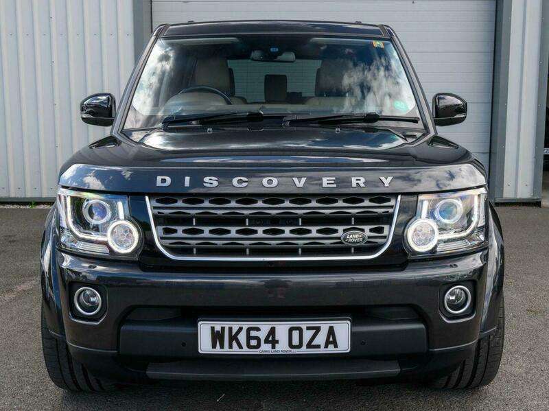 A 2014 LAND ROVER DISCOVERY 3.0 SD V6 SE Tech SUV 5dr Diesel Auto 4WD Euro 5 (s/s) (255 bhp) A 2014 LAND ROVER DISCOVERY 3.0 SD V6 SE Tech SUV 5dr Diesel Auto 4WD Euro 5 (s/s) (255 bhp)
