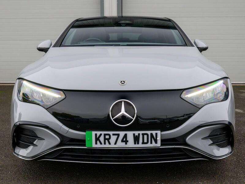 A 2024 MERCEDES-BENZ E CLASS EQE 300 89kWh AMG Line (Premium) Saloon 4dr Electric Auto (245 ps) A 2024 MERCEDES-BENZ E CLASS EQE 300 89kWh AMG Line (Premium) Saloon 4dr Electric Auto (245 ps)