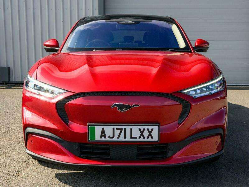 A 2022 FORD MUSTANG Extended Range 91kWh SUV 5dr Electric Automatic (294 ps) A 2022 FORD MUSTANG Extended Range 91kWh SUV 5dr Electric Automatic (294 ps)