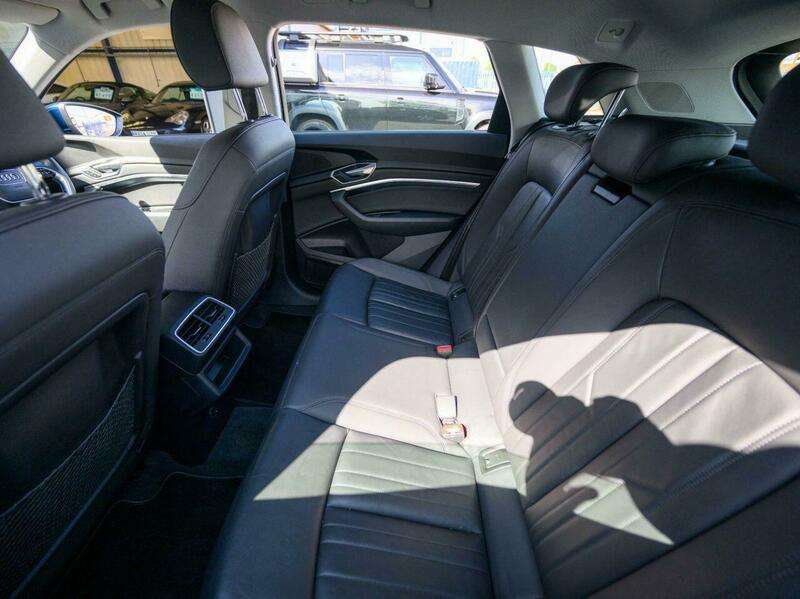2020 AUDI E-TRON 2020 AUDI E-TRON