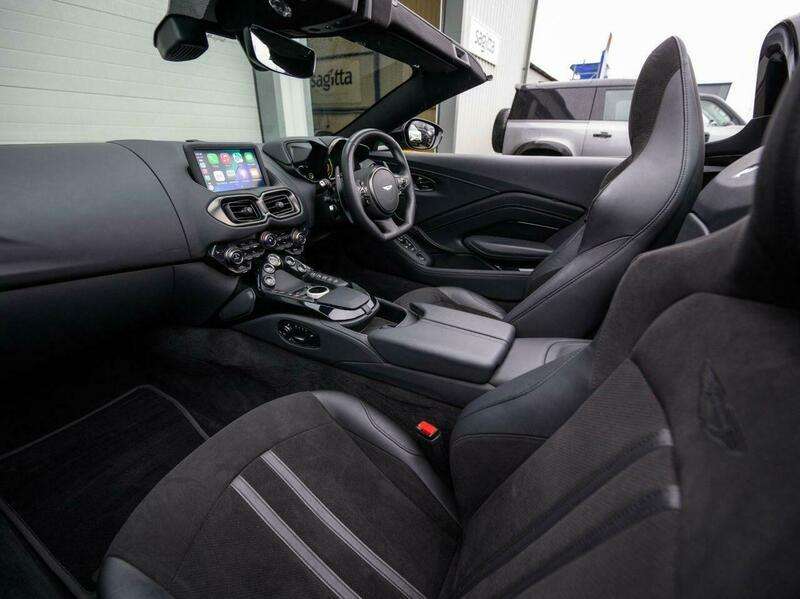 null ASTON MARTIN VANTAGE null ASTON MARTIN VANTAGE