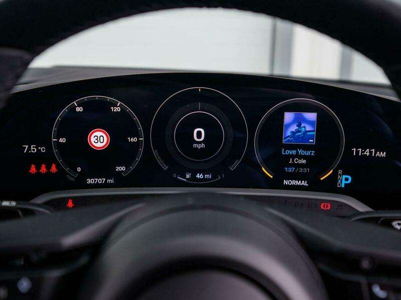 2022 PORSCHE TAYCAN 2022 PORSCHE TAYCAN