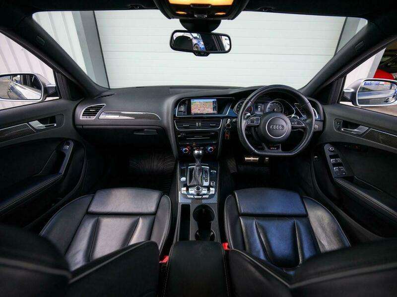 A 2013 AUDI RS4 4.2 FSI V8 Estate 5dr Petrol S Tronic quattro Euro 5 (450 ps) A 2013 AUDI RS4 4.2 FSI V8 Estate 5dr Petrol S Tronic quattro Euro 5 (450 ps)