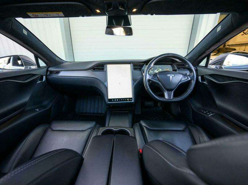 A 2019 TESLA MODEL S 75D (Dual Motor) Hatchback 5dr Electric Auto 4WD (328 bhp) A 2019 TESLA MODEL S 75D (Dual Motor) Hatchback 5dr Electric Auto 4WD (328 bhp)