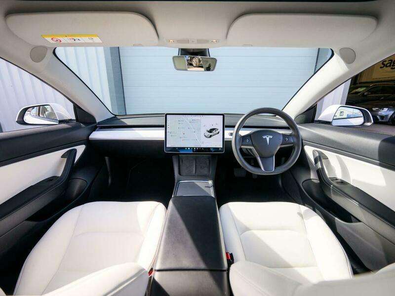 A 2020 TESLA MODEL 3 (Dual Motor) Long Range Saloon 4dr Electric Auto 4WDE (346 ps) A 2020 TESLA MODEL 3 (Dual Motor) Long Range Saloon 4dr Electric Auto 4WDE (346 ps)