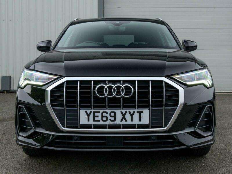A 2019 AUDI Q3 2.0 TFSI 40 S line SUV 5dr Petrol S Tronic quattro Euro 6 (s/s) (190 ps) A 2019 AUDI Q3 2.0 TFSI 40 S line SUV 5dr Petrol S Tronic quattro Euro 6 (s/s) (190 ps)