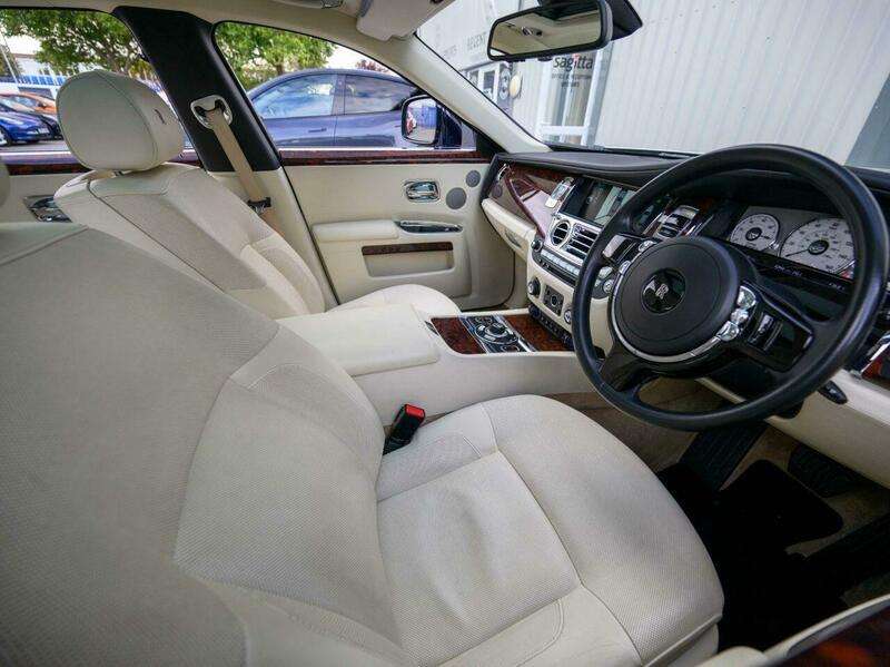 2012 ROLLS-ROYCE GHOST 2012 ROLLS-ROYCE GHOST