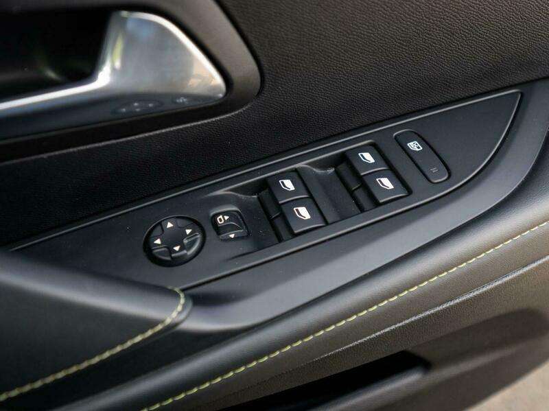 2021 PEUGEOT 208 2021 PEUGEOT 208