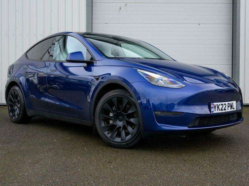 A 2022 TESLA MODEL Y (Dual Motor) Long Range SUV 5dr Electric Auto 4WDE (384 bhp) A 2022 TESLA MODEL Y (Dual Motor) Long Range SUV 5dr Electric Auto 4WDE (384 bhp)