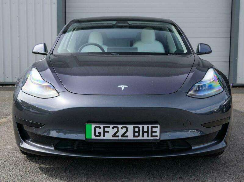 A 2022 TESLA MODEL 3 Standard Range Plus Saloon 4dr Electric Auto RWD (241 bhp) A 2022 TESLA MODEL 3 Standard Range Plus Saloon 4dr Electric Auto RWD (241 bhp)