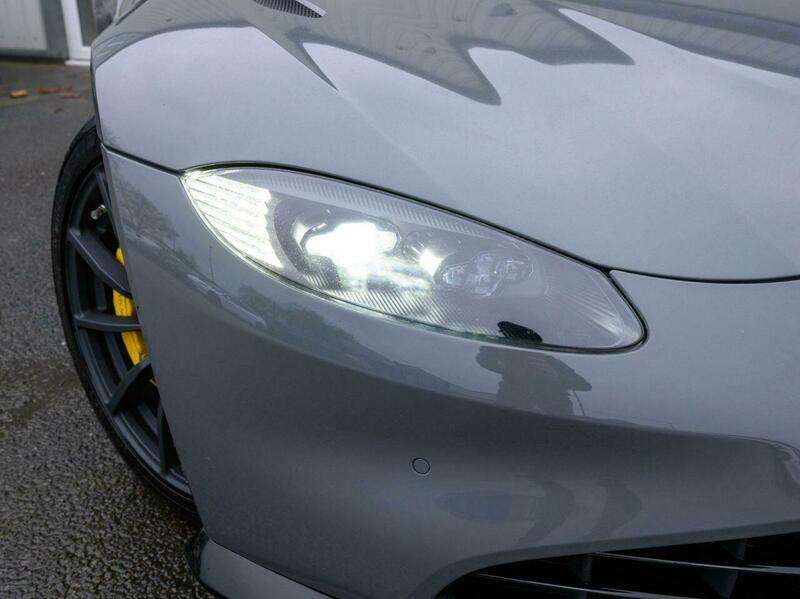 null ASTON MARTIN VANTAGE null ASTON MARTIN VANTAGE