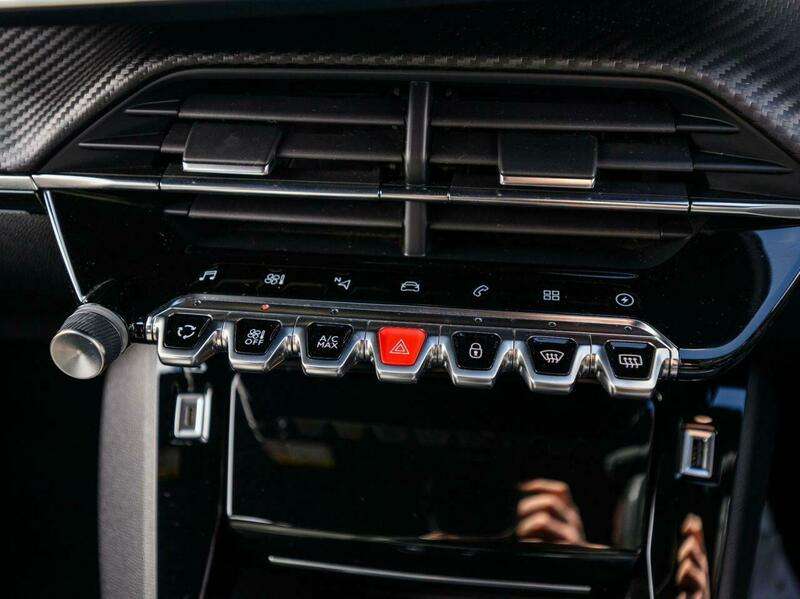 2021 PEUGEOT 208 2021 PEUGEOT 208