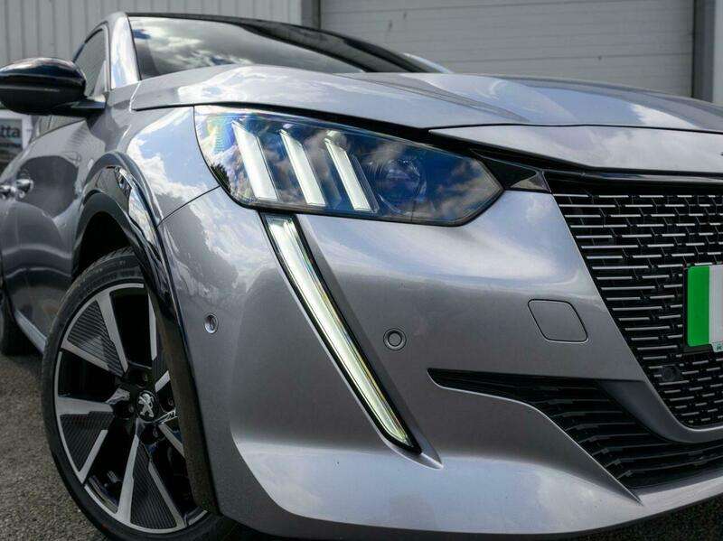 2021 PEUGEOT 208 2021 PEUGEOT 208