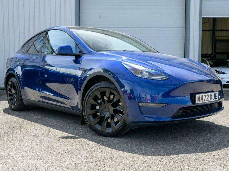 A 2021 TESLA MODEL Y (Dual Motor) Long Range SUV 5dr Electric Auto 4WDE (384 bhp) A 2021 TESLA MODEL Y (Dual Motor) Long Range SUV 5dr Electric Auto 4WDE (384 bhp)