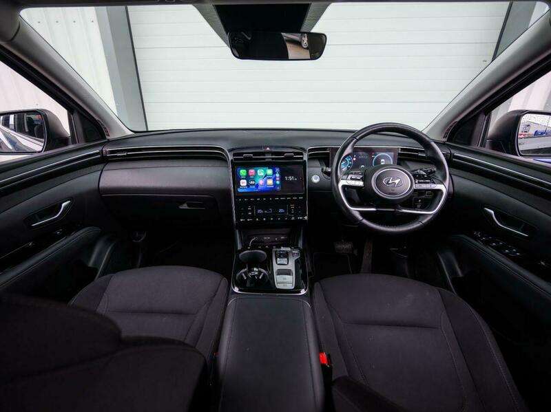 A 2023 HYUNDAI TUCSON 1.6 h T-GDi Premium SUV 5dr Petrol Hybrid Auto Euro 6 (s/s) (230 ps) A 2023 HYUNDAI TUCSON 1.6 h T-GDi Premium SUV 5dr Petrol Hybrid Auto Euro 6 (s/s) (230 ps)