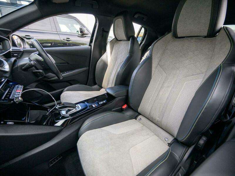 2021 PEUGEOT 208 2021 PEUGEOT 208