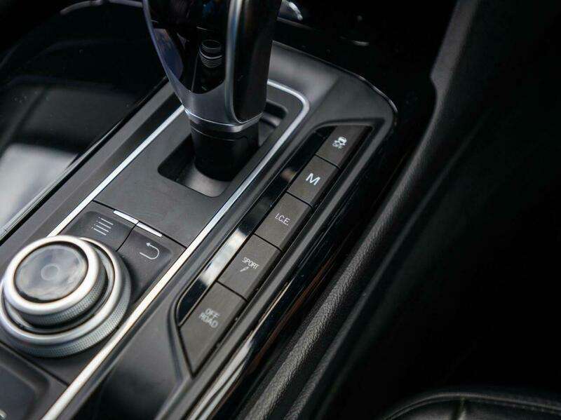 2017 MASERATI LEVANTE 2017 MASERATI LEVANTE
