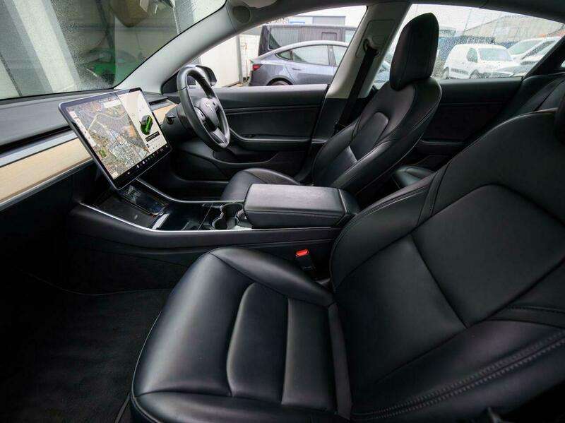 2019 TESLA MODEL 3 2019 TESLA MODEL 3