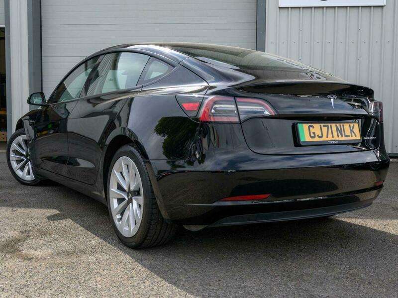 A 2021 TESLA MODEL 3 (Dual Motor) Long Range Saloon 4dr Electric Auto 4WDE (346 ps) A 2021 TESLA MODEL 3 (Dual Motor) Long Range Saloon 4dr Electric Auto 4WDE (346 ps)
