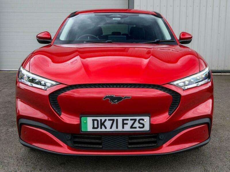 A 2021 FORD MUSTANG Standard Range 70kWh SUV 5dr Electric Automatic (269 ps) A 2021 FORD MUSTANG Standard Range 70kWh SUV 5dr Electric Automatic (269 ps)