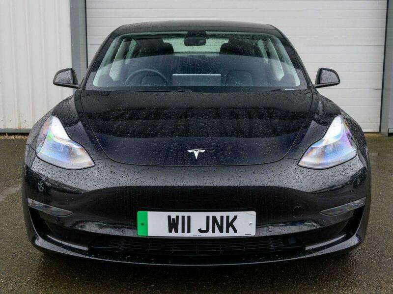 A 2021 TESLA MODEL 3 (Dual Motor) Long Range Saloon 4dr Electric Auto 4WDE (346 ps) A 2021 TESLA MODEL 3 (Dual Motor) Long Range Saloon 4dr Electric Auto 4WDE (346 ps)