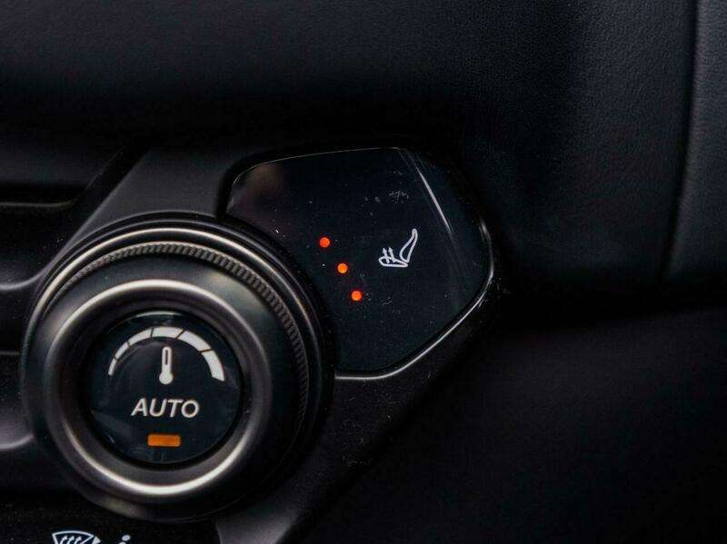 null ASTON MARTIN VANTAGE null ASTON MARTIN VANTAGE