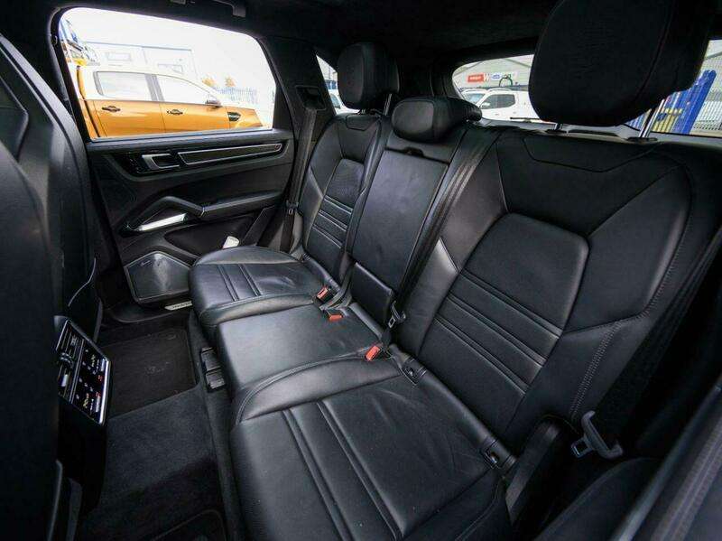 2018 PORSCHE CAYENNE 2018 PORSCHE CAYENNE