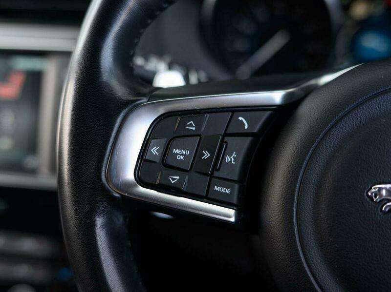 2017 JAGUAR F-PACE 2017 JAGUAR F-PACE