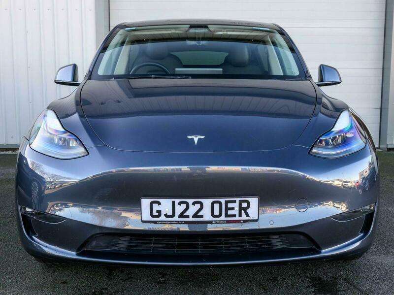 A 2022 TESLA MODEL Y (Dual Motor) Long Range SUV 5dr Electric Auto 4WDE (384 bhp) A 2022 TESLA MODEL Y (Dual Motor) Long Range SUV 5dr Electric Auto 4WDE (384 bhp)